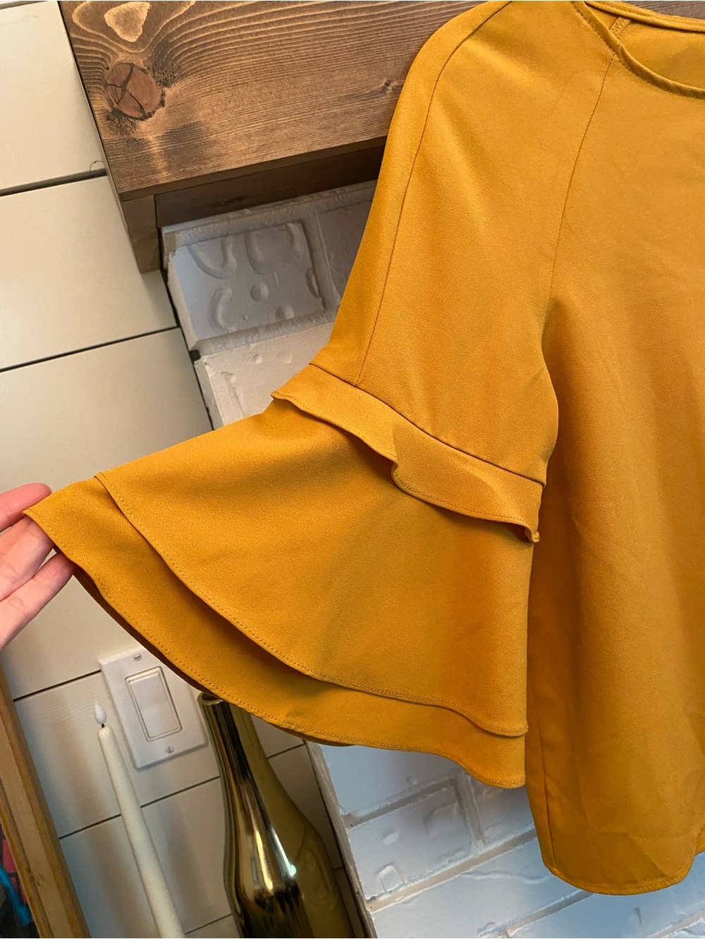 Rescue Lab Lord & Taylor Mustard Ruffle Sleeve Blouse Size Small Made in USA - Picture 5 of 9